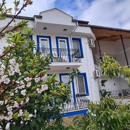 California Aparthotel 3*