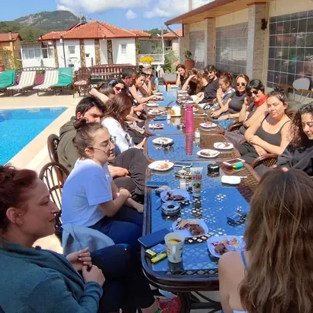 California Aparthotel