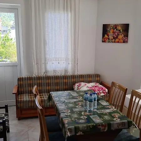 Aparthotel California