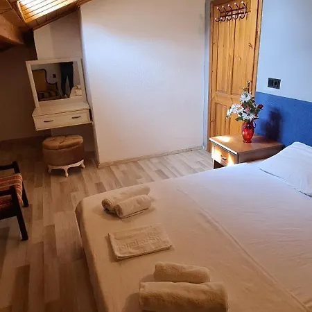 Apart-hotel California 3*