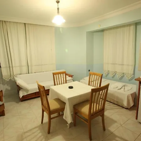 Aparthotel California