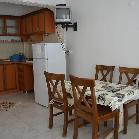 California Aparthotel