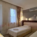 California Hotel de apartamente 4*