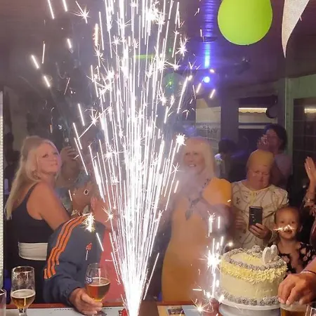 Aparthotel California