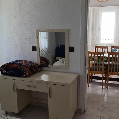 California Apart-hotel