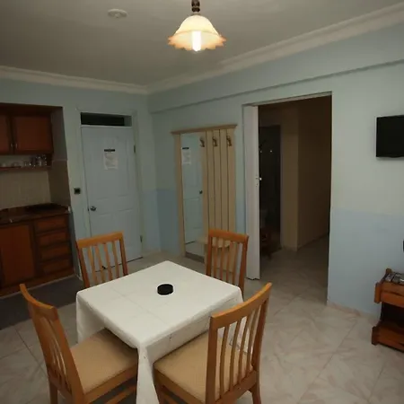 California Apartmanhotel