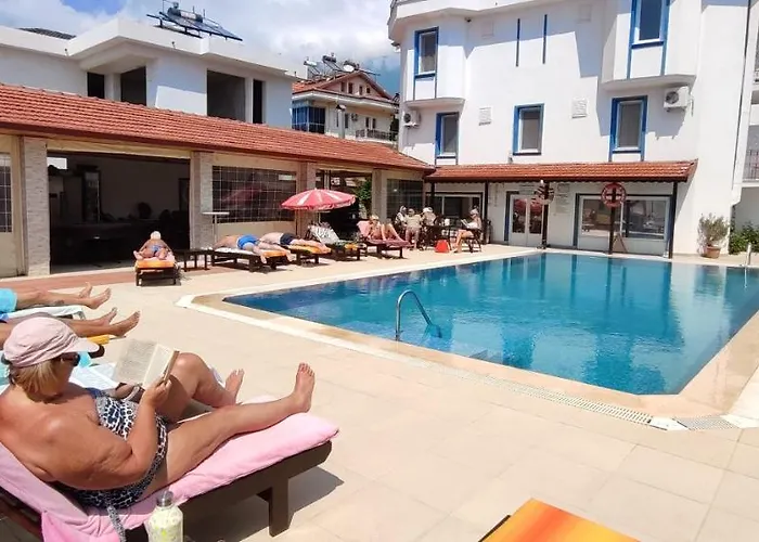 California Aparthotel