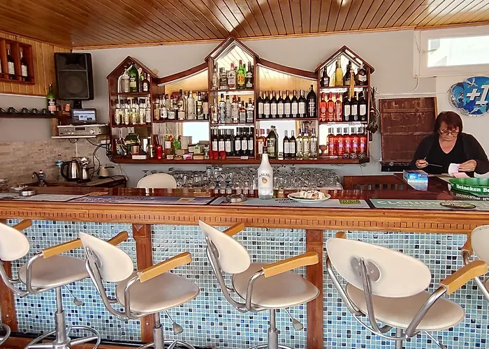 Aparthotel California 3*